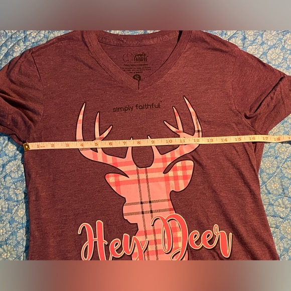 SALE 3/$20 EUC Simply Southern/Simply Faithful T shirt,Purple /pink plaid Deer - Picture 5 of 6